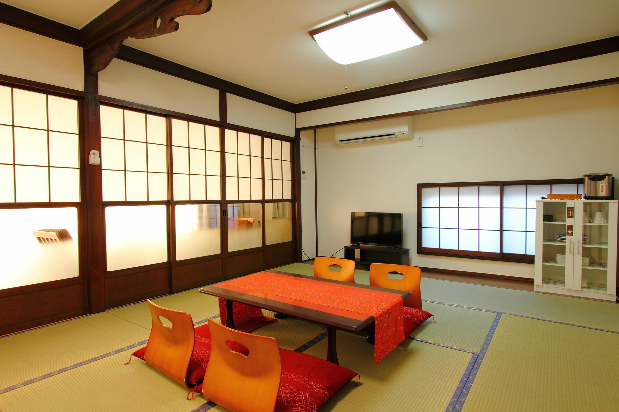 ゲストハウス富士乃蔵 河口湖駅前店